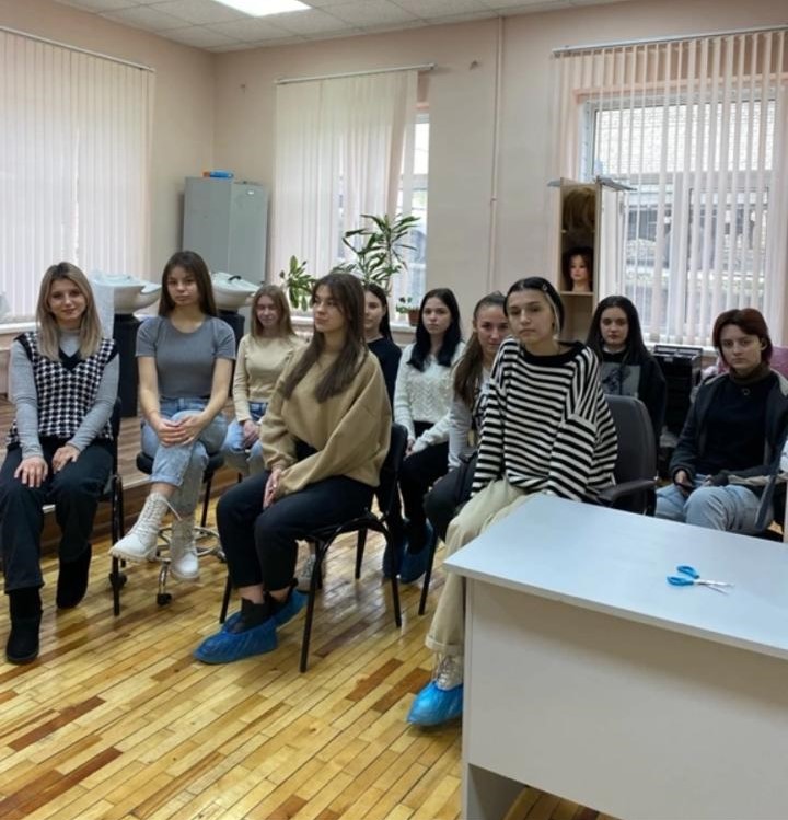 Открытый урок по парикмахерскому искусству 07.12.2022